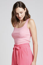 Load image into Gallery viewer, Top Lucy