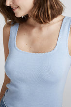 Load image into Gallery viewer, Top Lucy