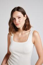 Load image into Gallery viewer, Top Lucy