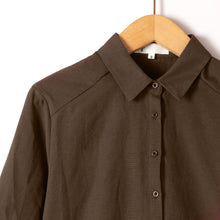 Load image into Gallery viewer, Classic shirt brown
