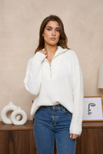 Load image into Gallery viewer, Sweater pearl zipper white
