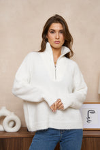 Load image into Gallery viewer, Sweater pearl zipper white
