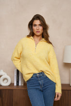 Load image into Gallery viewer, Sweater pearl zipper yellow
