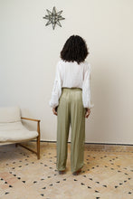 Load image into Gallery viewer, Fluid pants green
