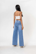 Load image into Gallery viewer, Jeans light blue
