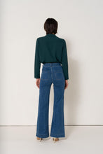 Load image into Gallery viewer, Blue jeans LOU
