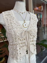 Load image into Gallery viewer, Gilet Lilly
