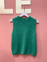 Load image into Gallery viewer, Sweater no sleeves Cleo
